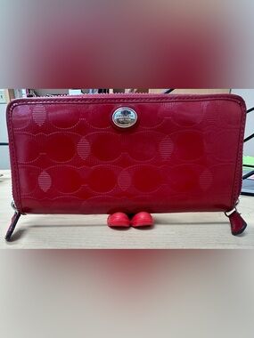 Coach red patent leather zip-around wallet ❤️